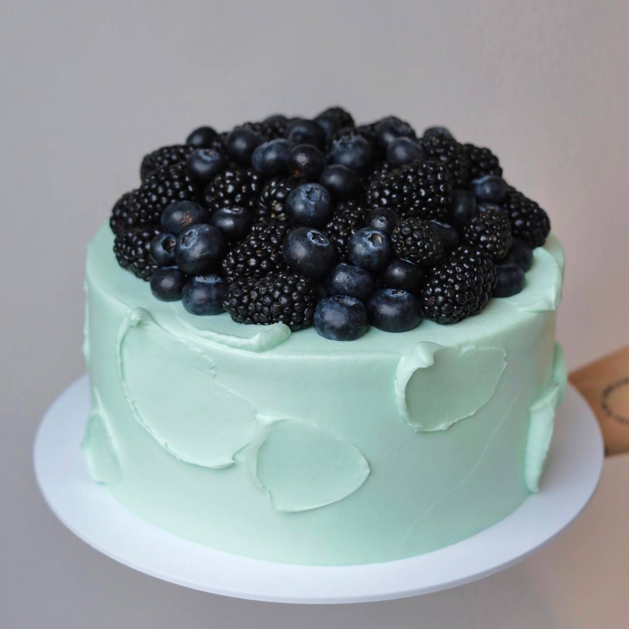 Торт с горой ягод, 2-6kg